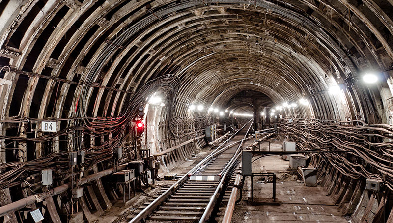 Fenghuoshan Tunnel in Qing-Zang Railway and Diffusion type of Oxygen Supply.jpg
