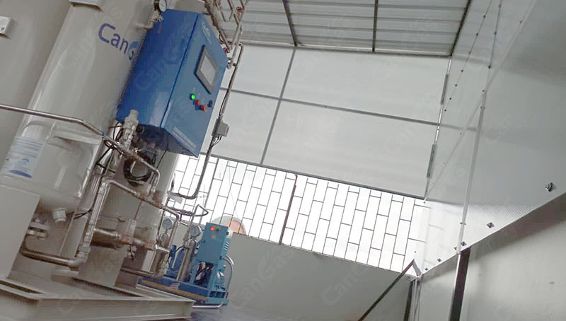 What does medical oxygen generator use to produce oxygen.jpg